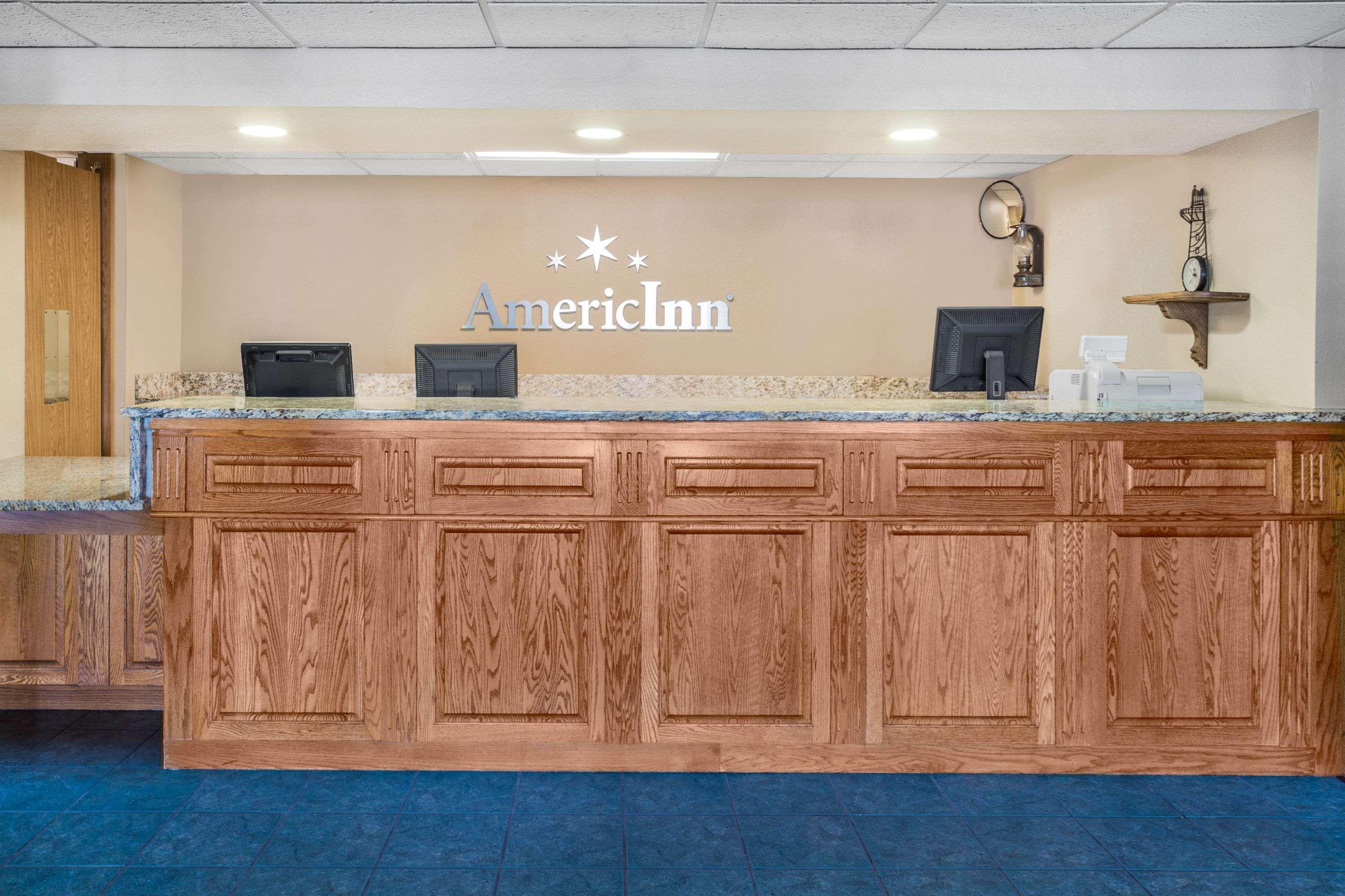 Americinn By Wyndham Menominee Εξωτερικό φωτογραφία